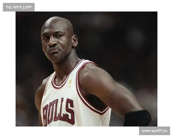 一哥:乔丹2004年曾经尝试第三次复出 他在NBA才打了13年 一哥:乔丹2004年曾经尝试第三次复出 他在NBA才打了13年